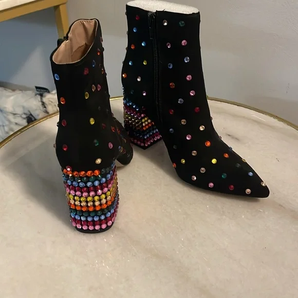 NWT Betsey Johnson rhinestone boots size 6.5 - Picture 2 of 3
